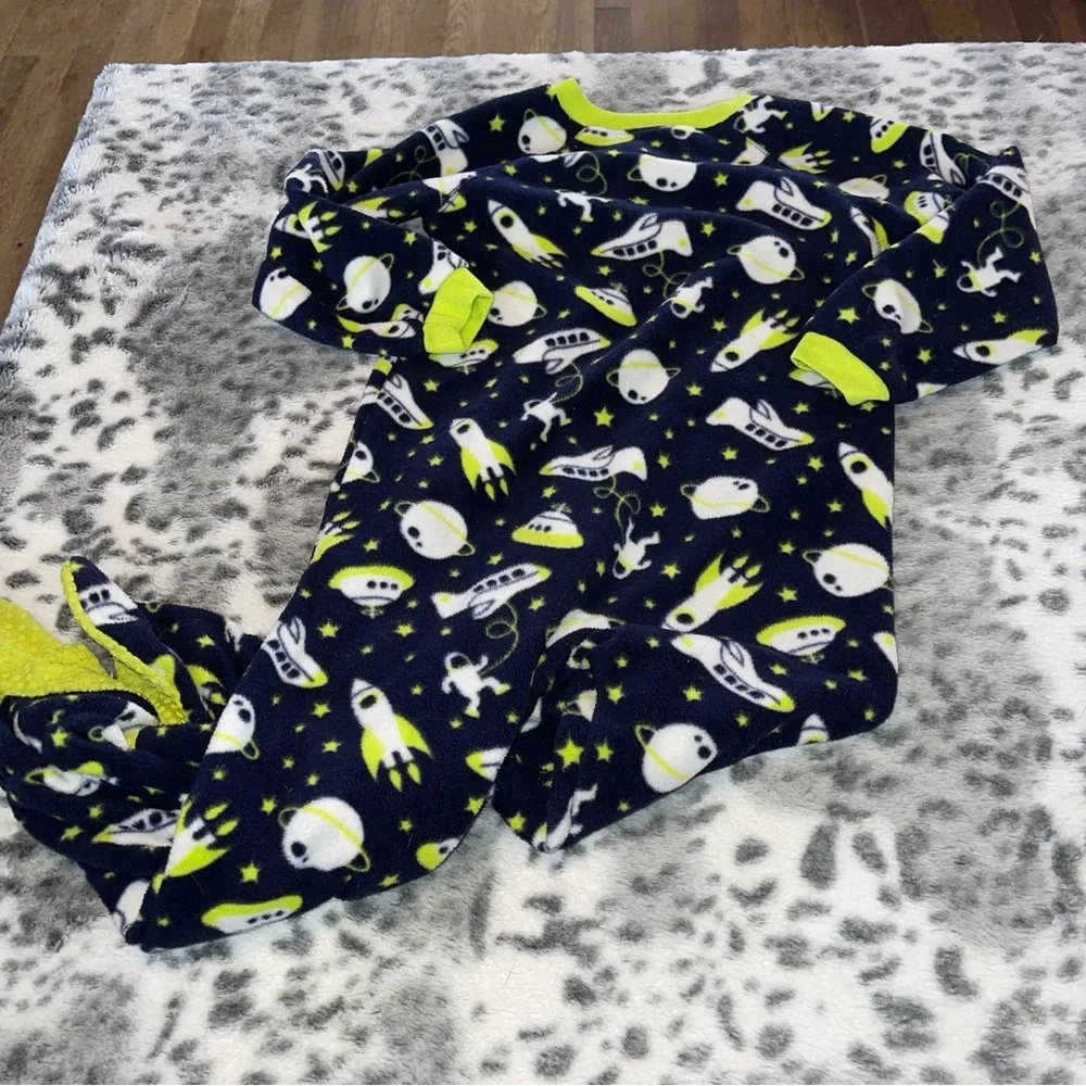 The Children’s Place Footed Pajamas